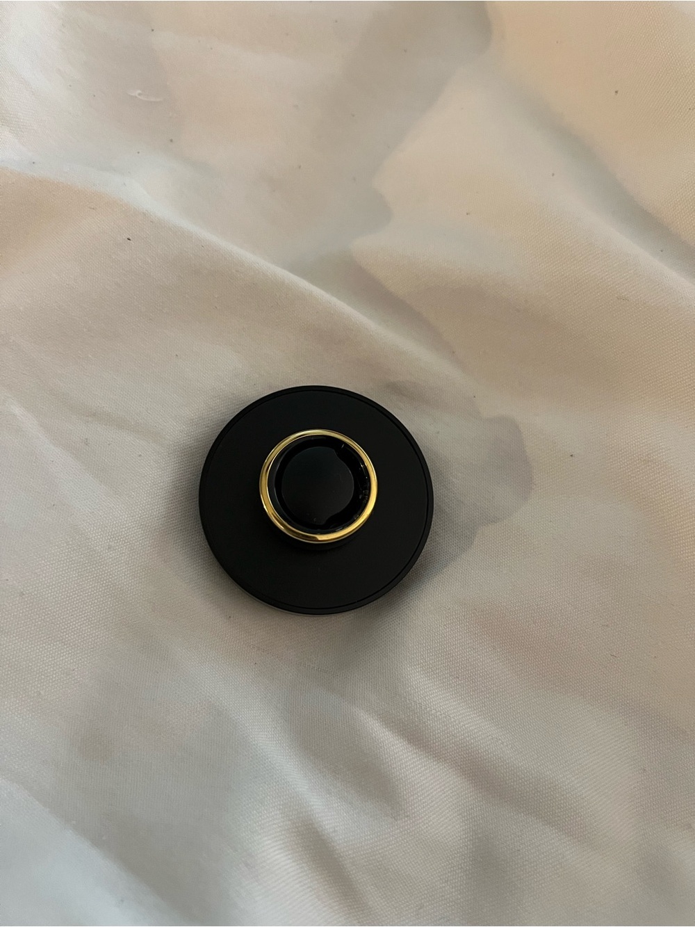 Oura ring Gen 3 size 7 - Picture 4 of 6